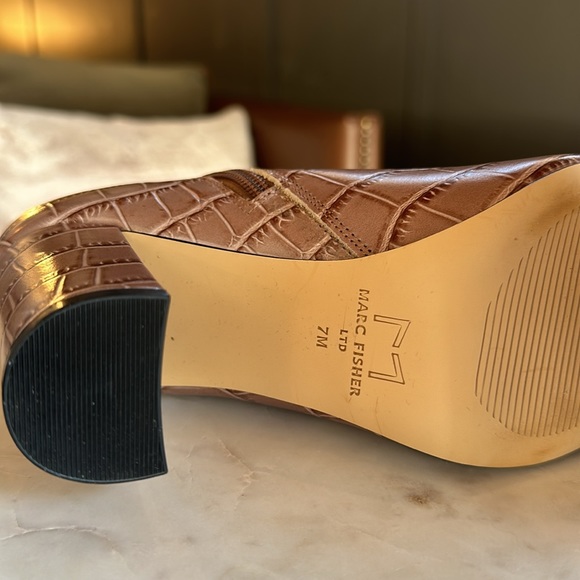 NWOT Marc Fisher Booties - Picture 8 of 8